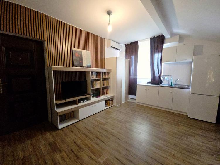 Apartament cu 2 camere semidecomandat în Dobroești
