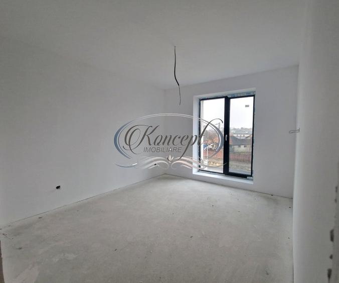 Duplex cu 6 camere cu Canalizare în Feleacu