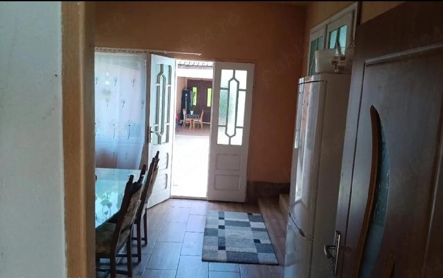 Casă cu 5 camere în Naidăș