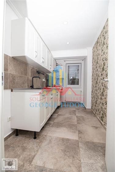 Apartament cu 3 camere decomandat în Tineretului