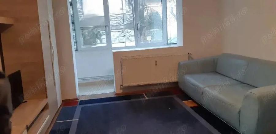 Apartament cu 2 camere semidecomandat în Complex Studențesc