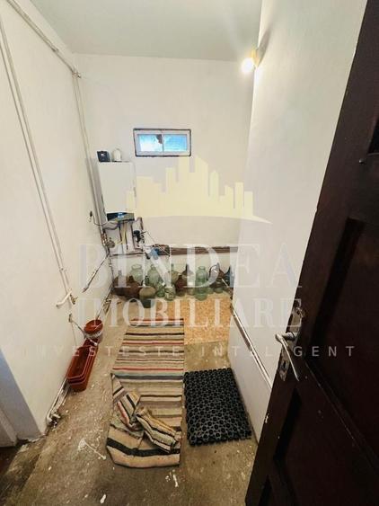 Casă individuală cu 4 camere cu Canalizare în Giarmata