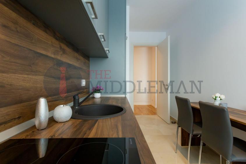Apartament cu 3 camere decomandat, mobilat în P-ta Presei Libere