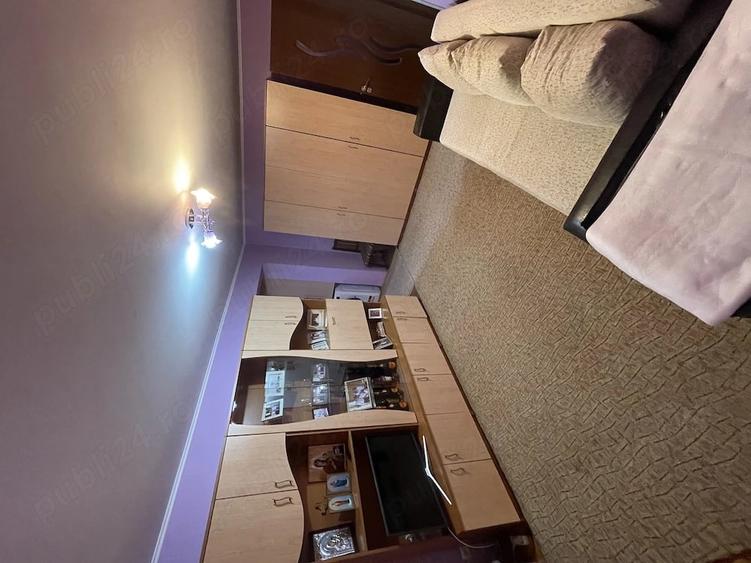 Apartament cu 3 camere semidecomandat, mobilat în Kogălniceanu