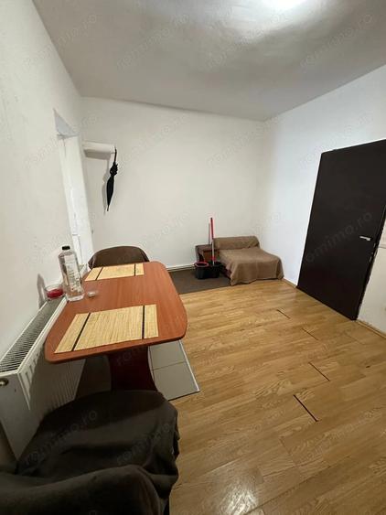 Casă cu 2 camere în Aradului