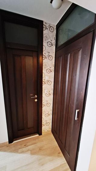 Apartament cu 3 camere decomandat, mobilat în Central