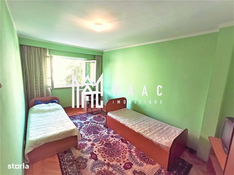 Apartament cu 4 camere decomandat în Est