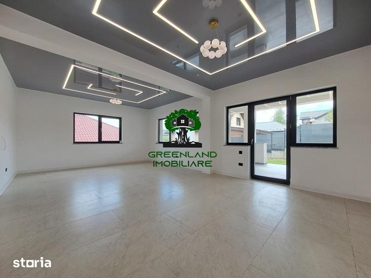 Casă cu 5 camere decomandat cu Teren 500 Mp în Bucium