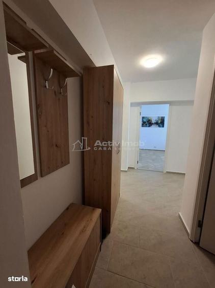 Apartament cu 3 camere decomandat, mobilat în Tineretului