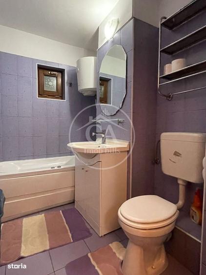 Apartament cu 3 camere decomandat în Nufărul