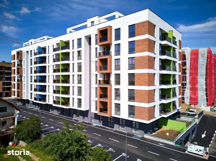 Apartament cu 3 camere semidecomandat în Florești