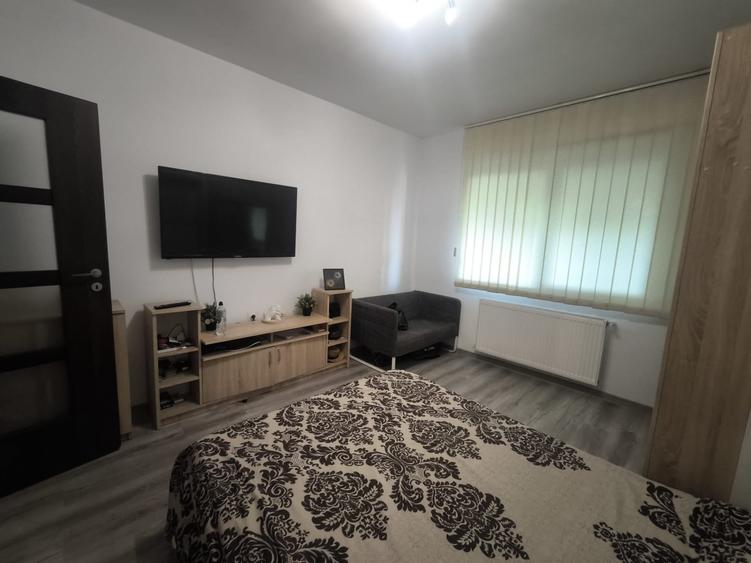 Garsonieră decomandată, mobilată în Popești-Leordeni