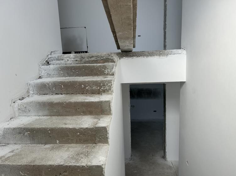 Casă individuală cu 4 camere cu Canalizare în Popas Păcurari