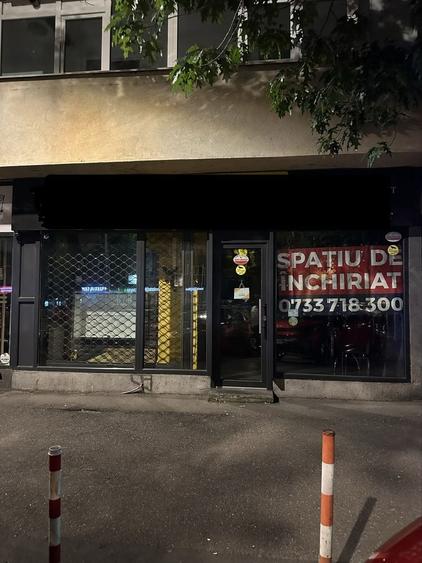 Spațiu comercial, de 60 mp, în Republicii