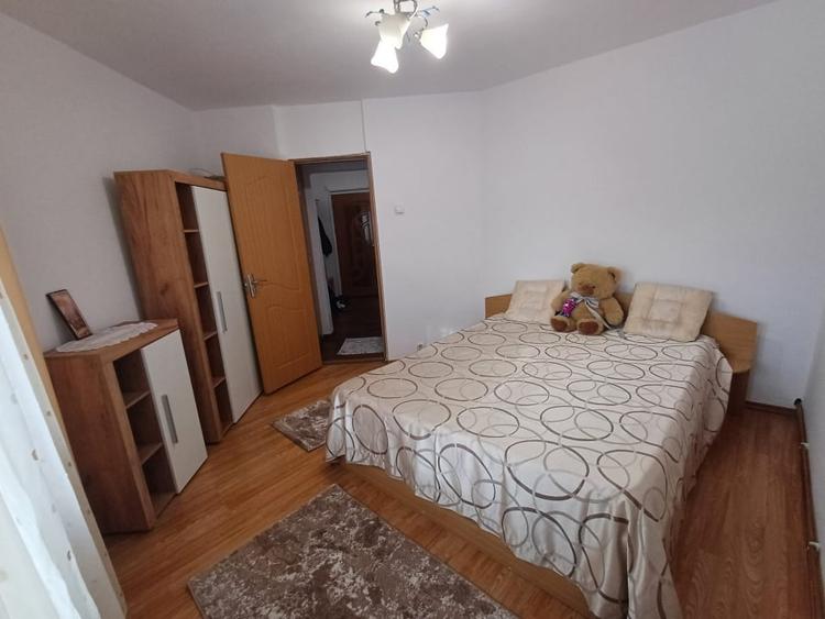 Apartament 2 camere de inchiriat zona Nicolina - 1