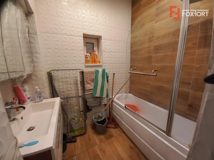 Apartament cu 3 camere semidecomandat, mobilat în Traian