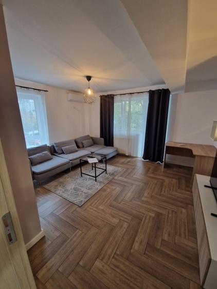 Apartament cu 2 camere decomandat în Doamna Ghica