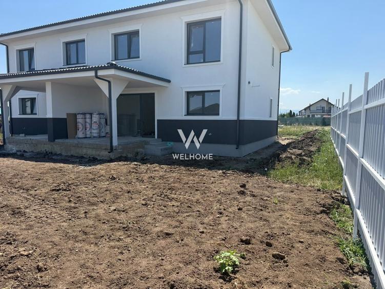 Duplex cu 4 camere cu Canalizare în Șura Mică