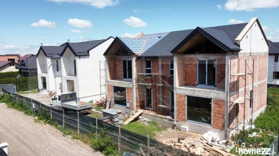 Casă cu 4 camere cu Teren 250 Mp în Central