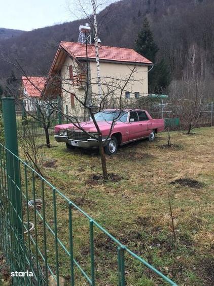 Teren de 500 mp, în Zăvoi