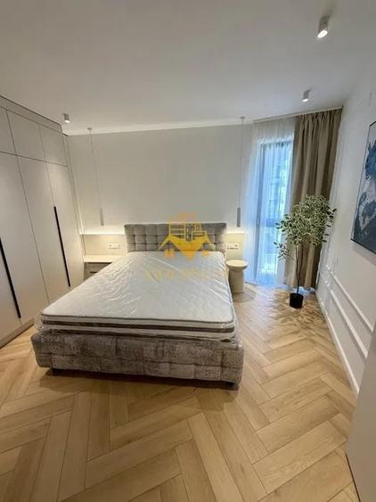 Apartament cu 2 camere semidecomandat, mobilat în Mărăști