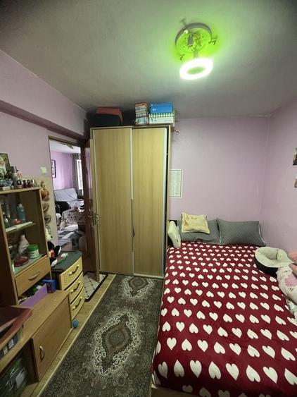 Apartament cu 2 camere semidecomandat în Florilor