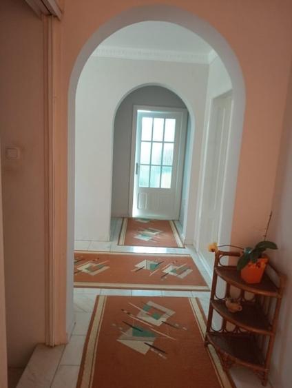 Casă individuală cu 6 camere cu Teren 828 Mp în Nădlac
