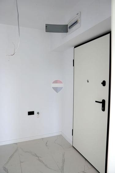Apartament cu 3 camere decomandat în Theodor Pallady