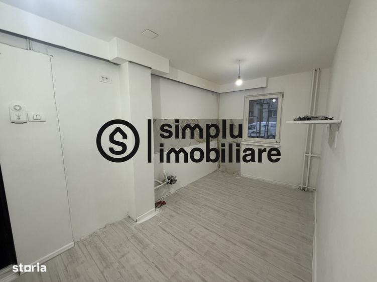Apartament cu 4 camere decomandat în Valea Rosie