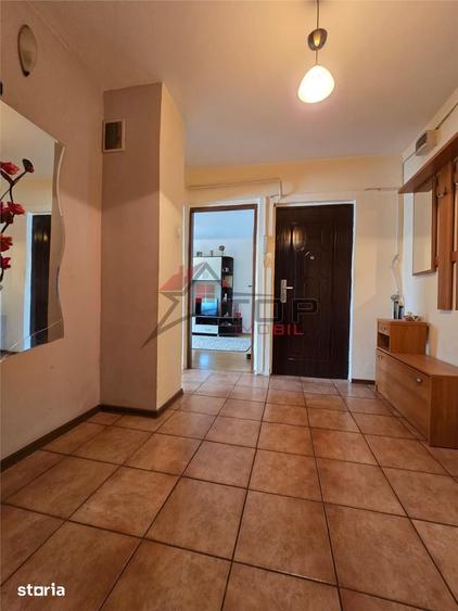 Frumoasa - Str. Neptun , 3 camere decomandat, liber - 1