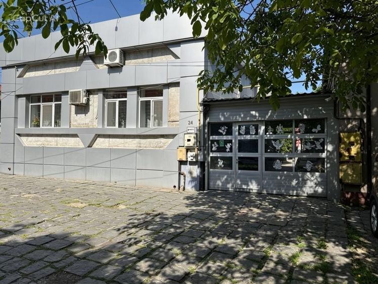 Casă cu 4 camere în Nicolae Bălcescu