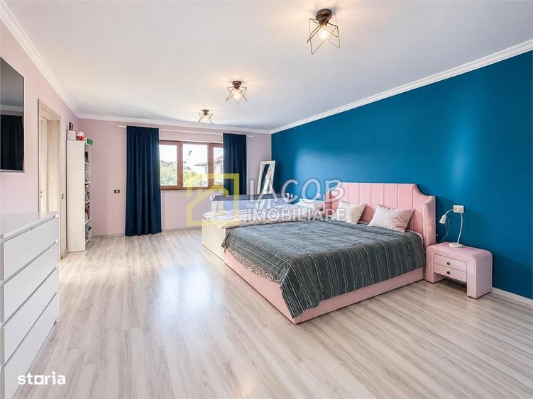 Casă cu 4 camere în Letea Veche