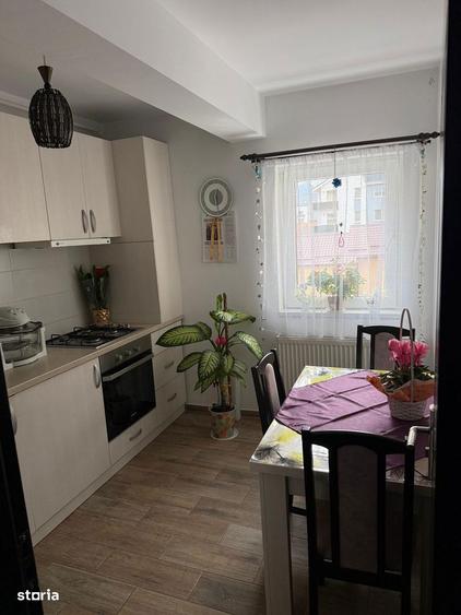 Apartament cu 2 camere decomandat în Sud