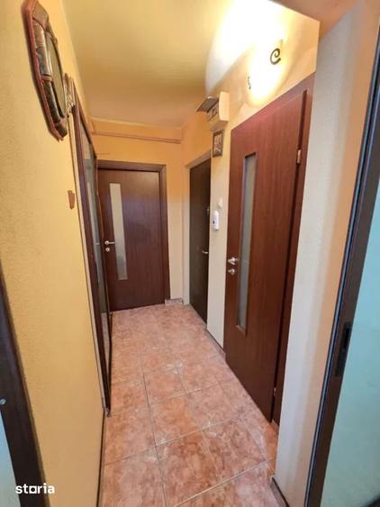 Apartament cu 3 camere semidecomandat în Țiglina 3