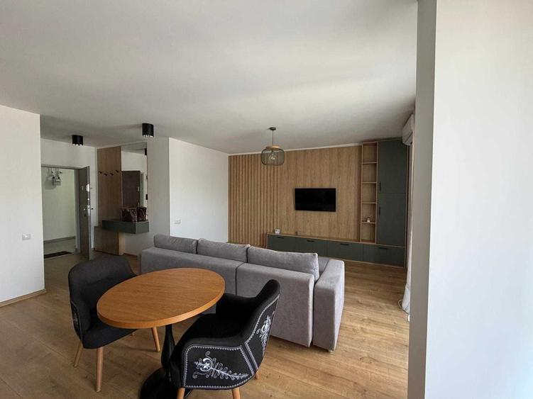 Apartament cu 2 camere decomandat în Florești