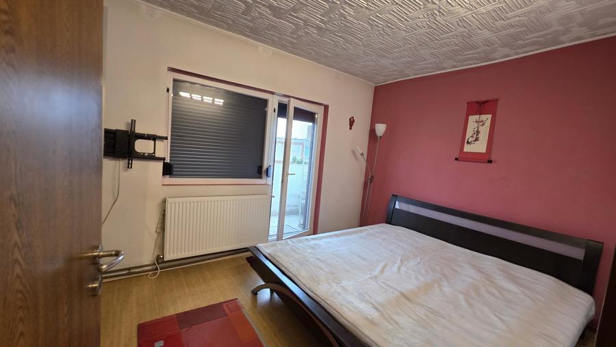 Apartament cu 3 camere decomandat, mobilat în Elisabetin