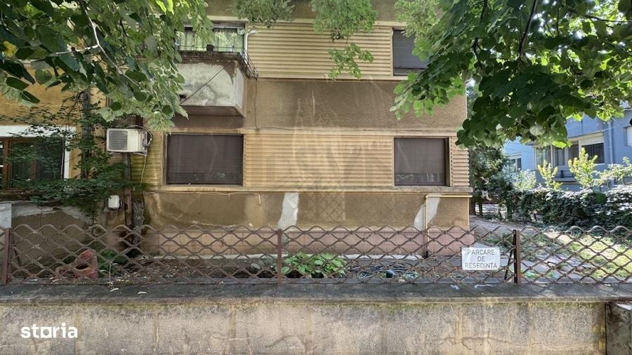 Casă cu 4 camere în Agronomie