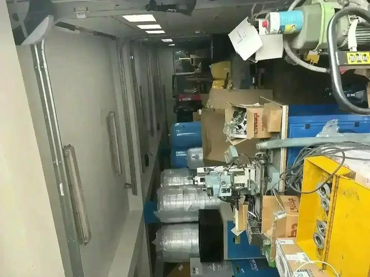 Spațiu comercial, de 1,100 mp, în Săcălaz