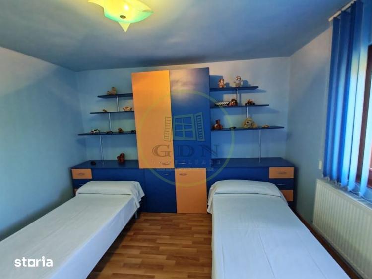 Casă cu 5 camere cu Teren 1300 Mp în Ideciu de Jos