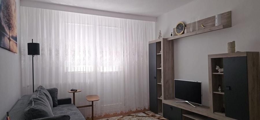 Apartament cu 2 camere semidecomandat în Giurgiului
