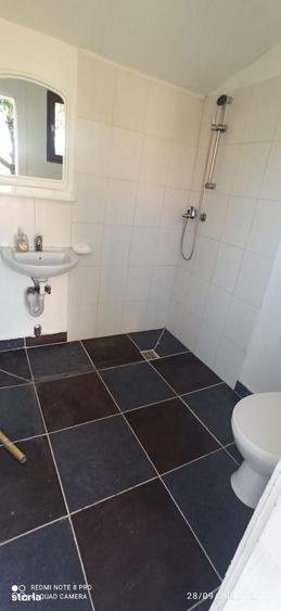 Casă cu 4 camere cu Teren 2259 Mp în Ghioroc