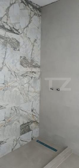 Duplex cu 3 camere cu Canalizare în Sânpetru