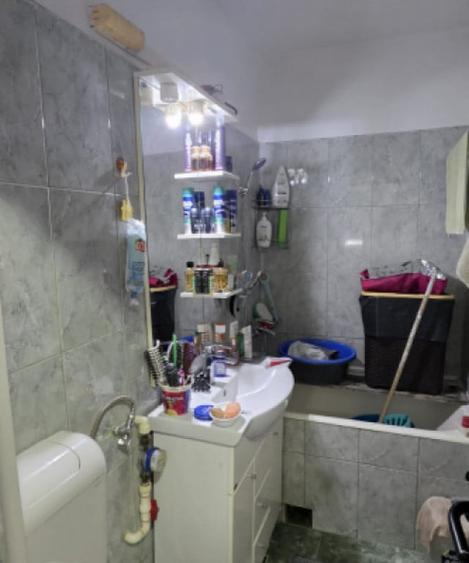 Apartament cu 2 camere decomandat în 23 August