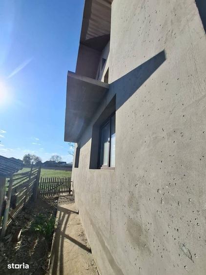 Casă cu 7 camere cu Teren 1118 Mp în Central