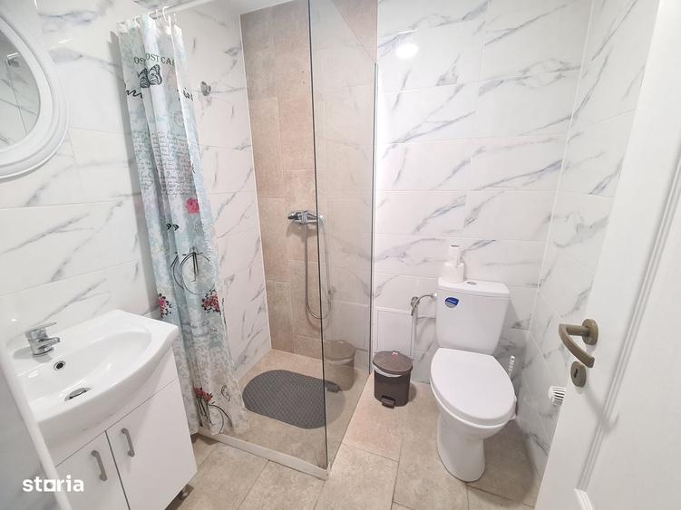 Apartament cu 7 camere în Narcisa