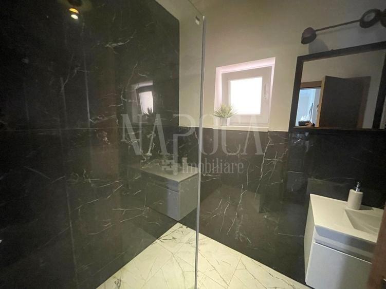 Apartament cu 5 camere semidecomandat în Andrei Mureșanu