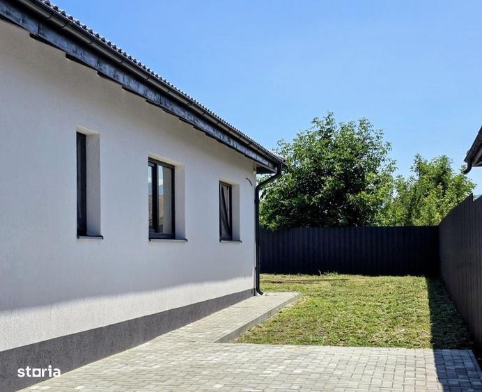 Casă cu 4 camere decomandat în Central