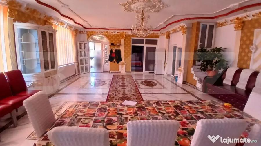 Casă cu 7 camere cu Teren 1000 Mp în Gornești