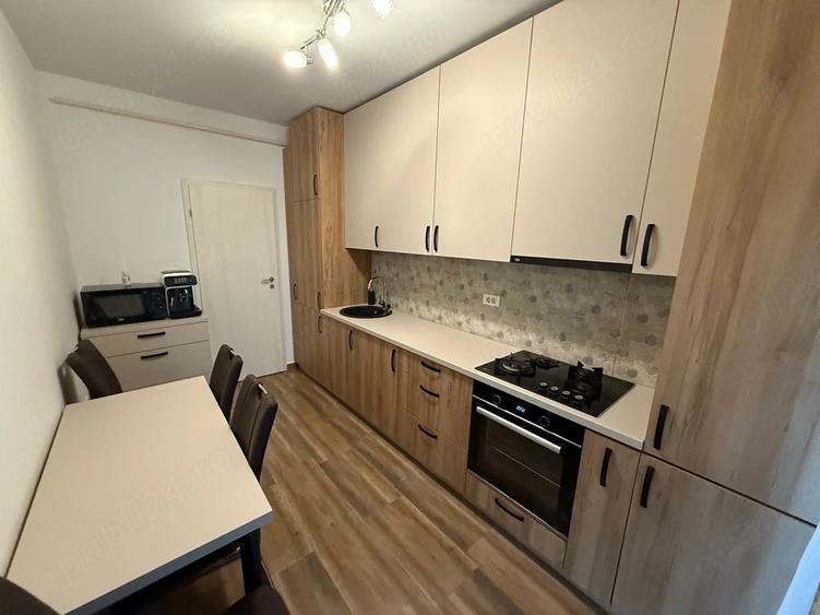 Apartament cu 2 camere decomandat în Metalurgiei