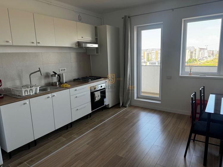 Apartament cu 2 camere semidecomandat, mobilat în Vest